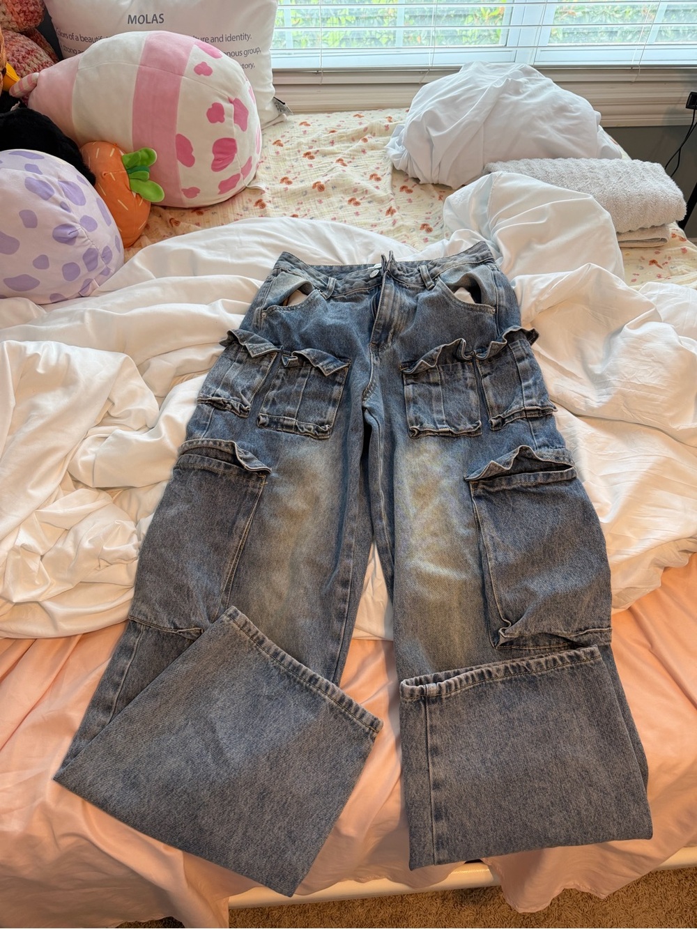 Washed Blue Wide-Leg Cargo Jeans with Utility Pockets